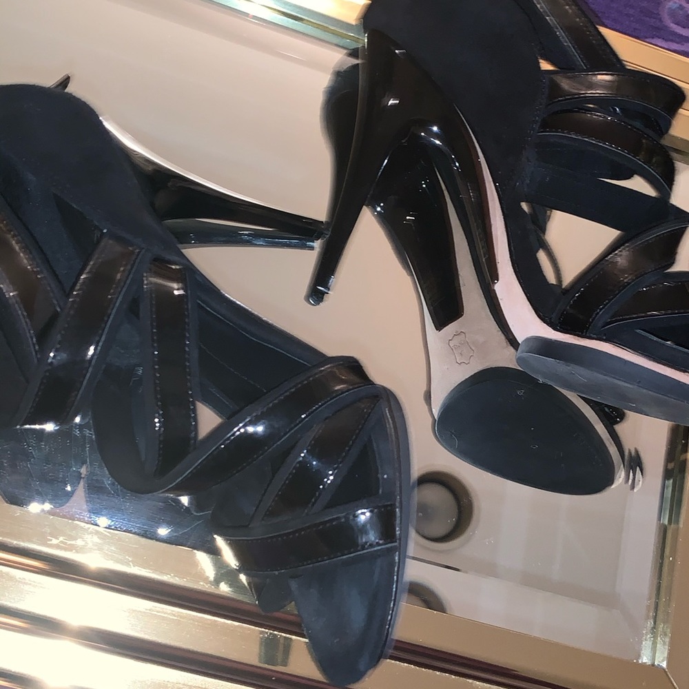 Black Heels - Picture 7 of 11